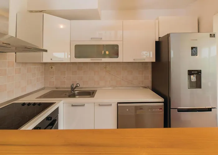06 Holiday home *