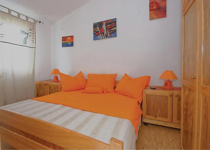 06 Holiday home