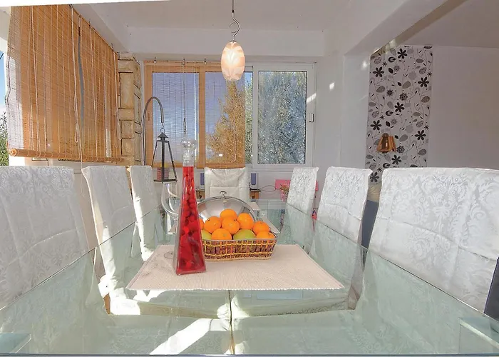Holiday home 06 *